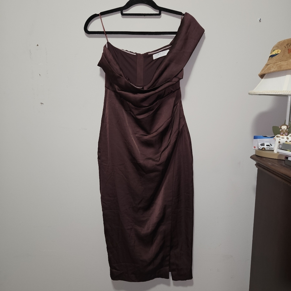 NWT ASTR the Label Gwyneria Off-Shoulder Midi Dress Eggplant Size M - Picture 2 of 5